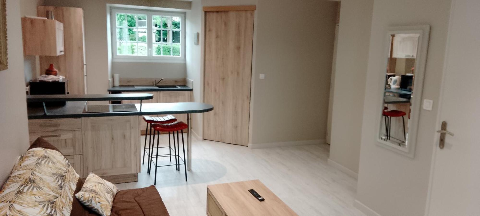 Le Beau Sejour Lägenhet Pontorson Exteriör bild